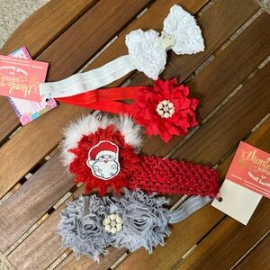 NWOT Handmade Christmas Headbands/ 4pcs / Baby
Girls/ Size: 3-6 months
